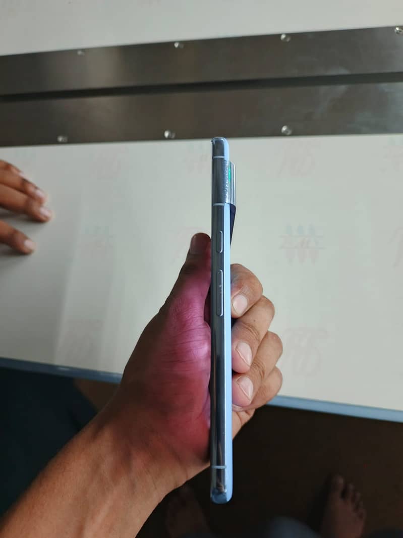 Google Pixel 8 Pro 5