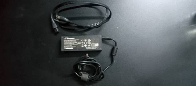 Bestec 19V Laptop AC Adapter / Charger – Original – Good Condition