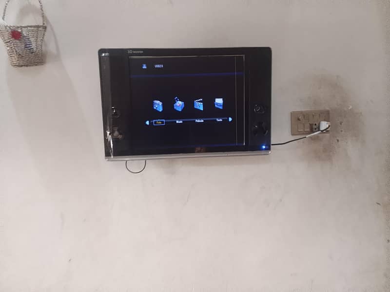 فروخت کے لیے دستیاب ہے LCD 2