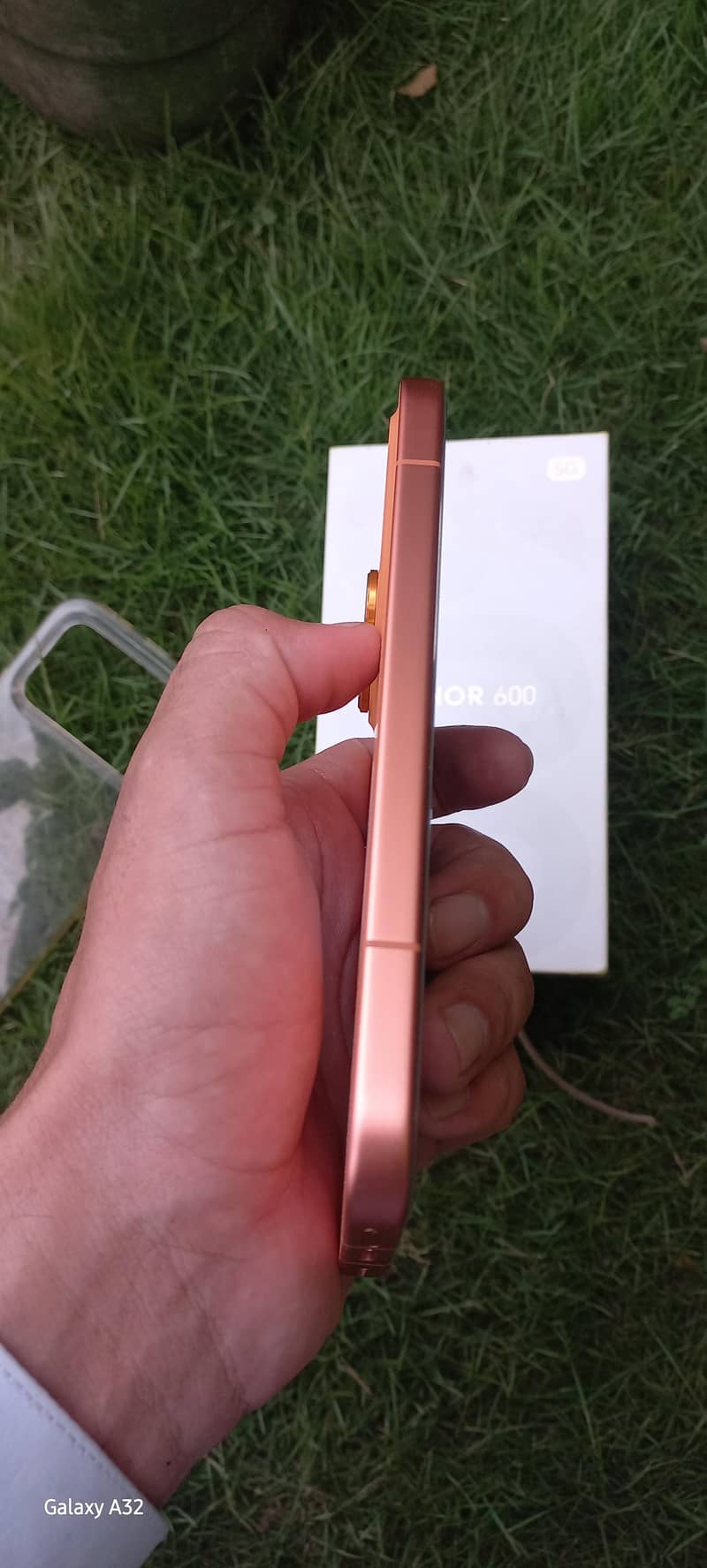 Honor 600 3