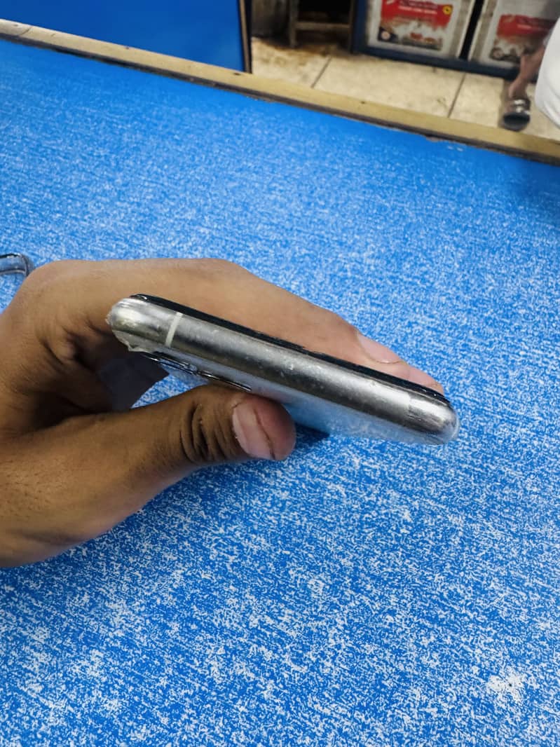 Apple iPhone 11 Proe 3