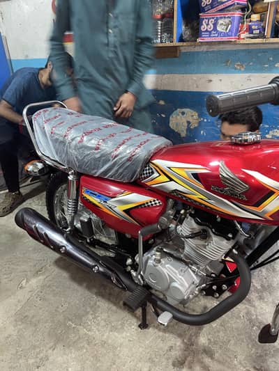 Honda CG 125 —2025 Model | Fully Genuine | 10/10 Condition