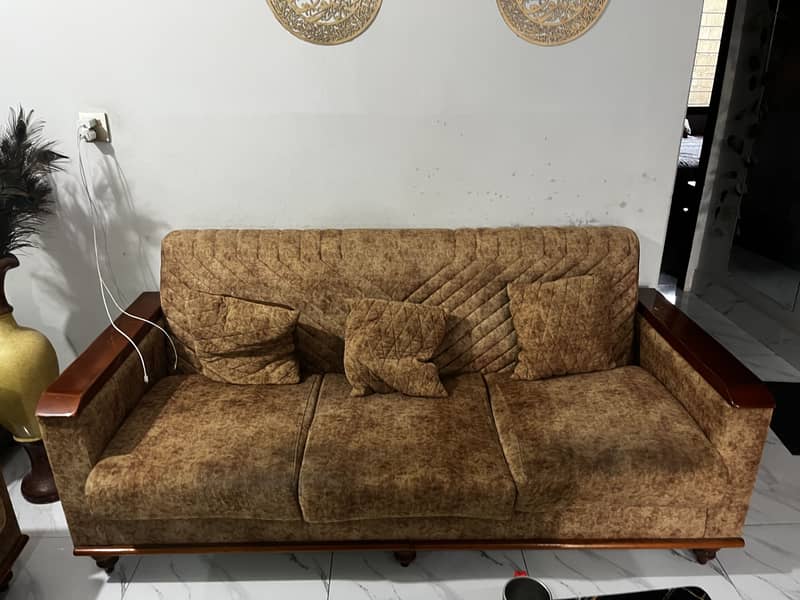 Sofa set 7  seater 2
