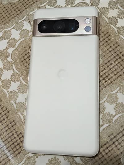 Google Pixel 8 Pro