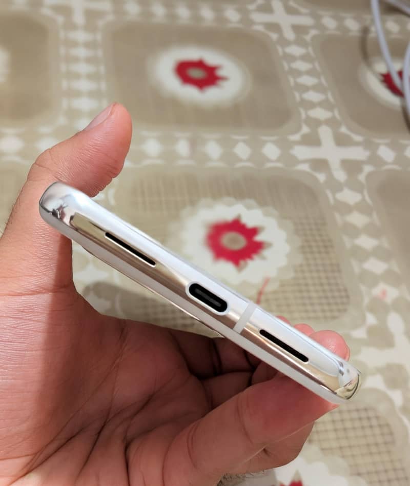Google Pixel 8 Pro 6