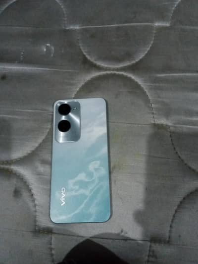 Vivo Y18