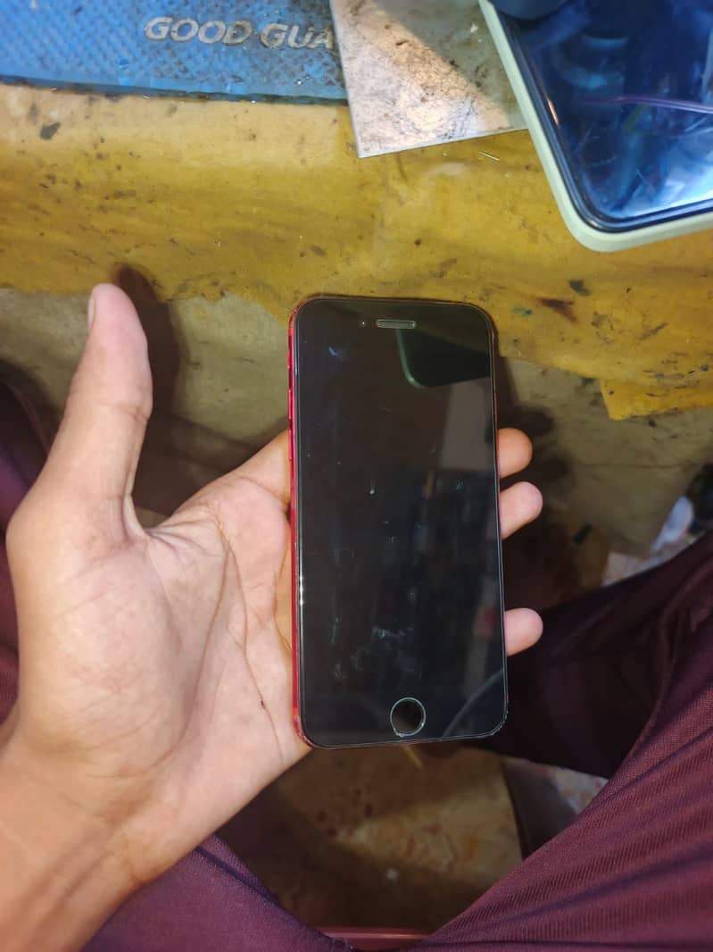 Apple iPhone 7 4