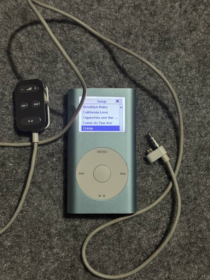 iPod Mini (1st Generation) Perfect Condition 1