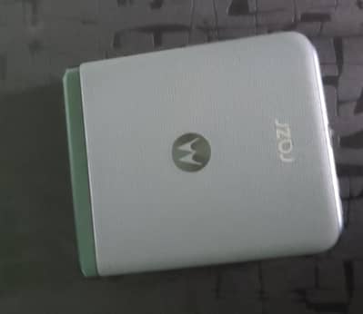 Motorola Razr 40 5G WhatsApp number 03160478022