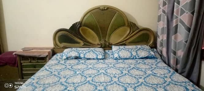 useage bed for sale queen shape