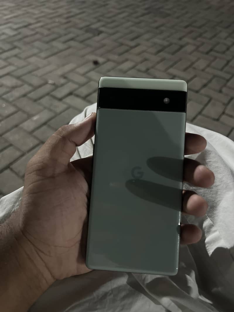 Google Pixel 6a 5