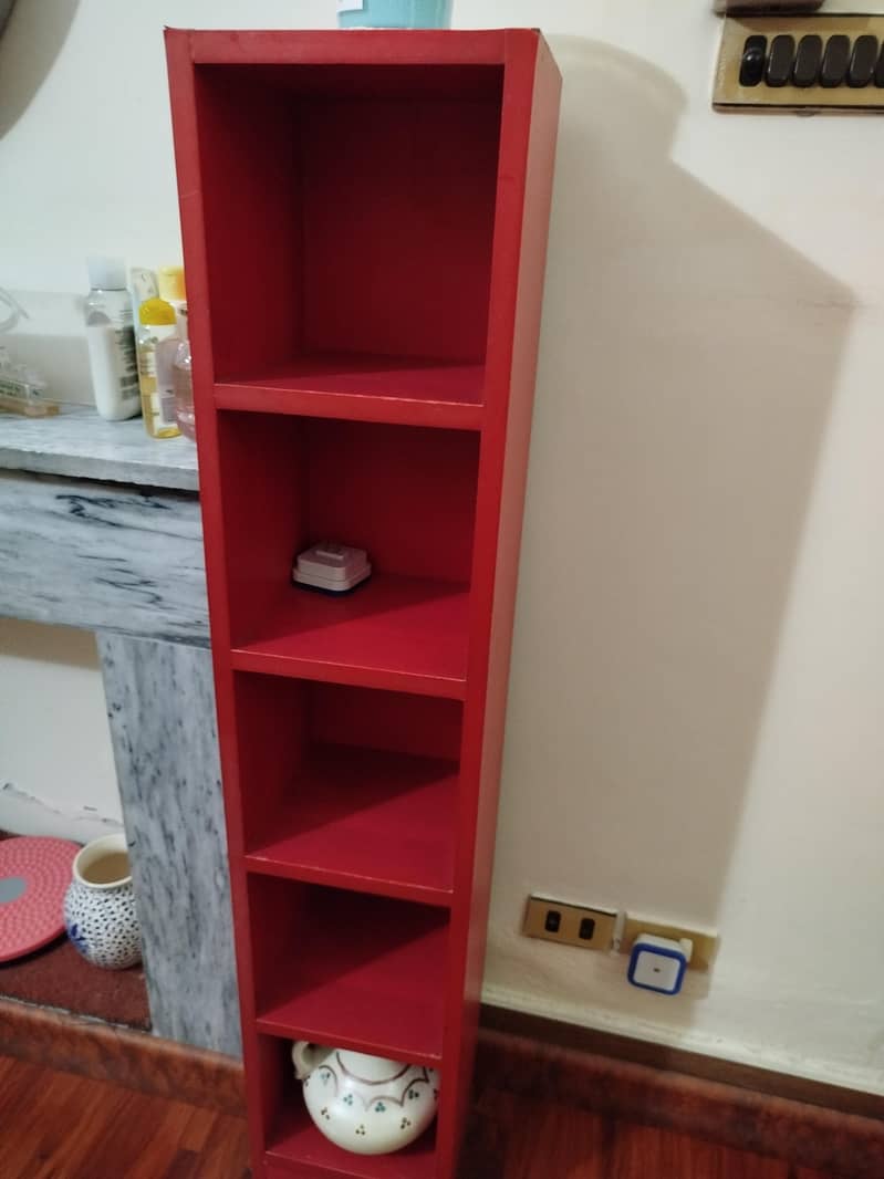 Decorative shelf 1
