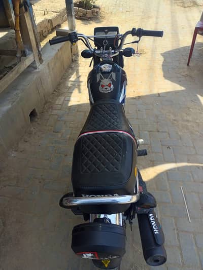 Honda CG125 black 2025