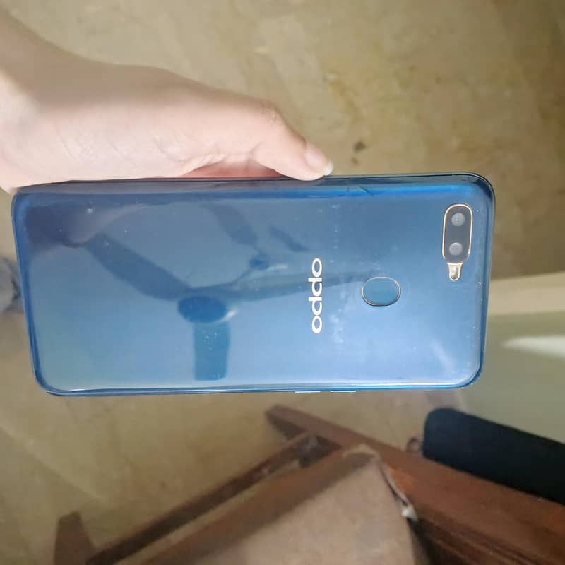 OPPO A7 1