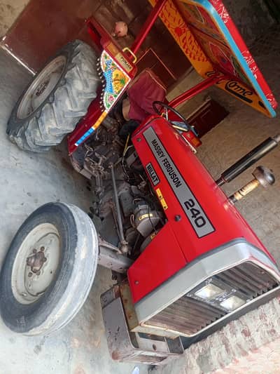 Massey Ferguson 240