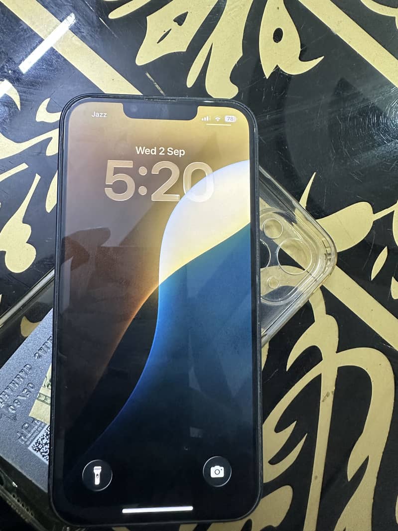 Apple iPhone 13 2