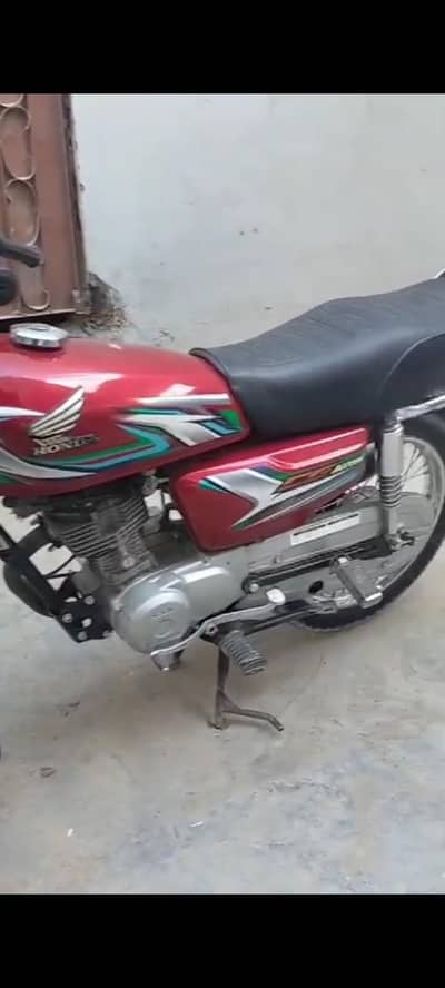 Honda 125cc for sale contact 0320/49/68/436 whtsapp