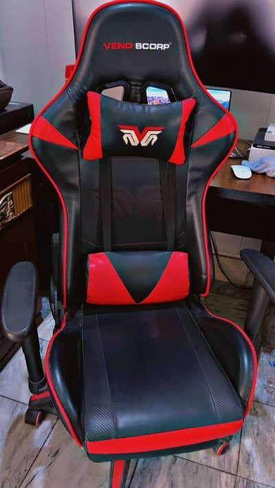 Veno Scorp Orignal Gaming Chair with full Recline and Footrest.