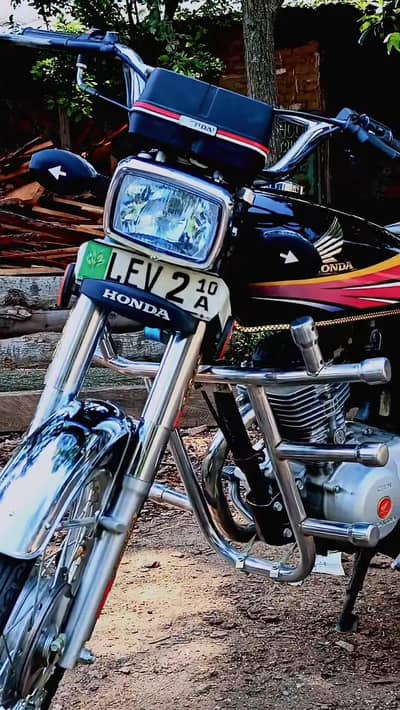 Golden Honda 125 Model 10A