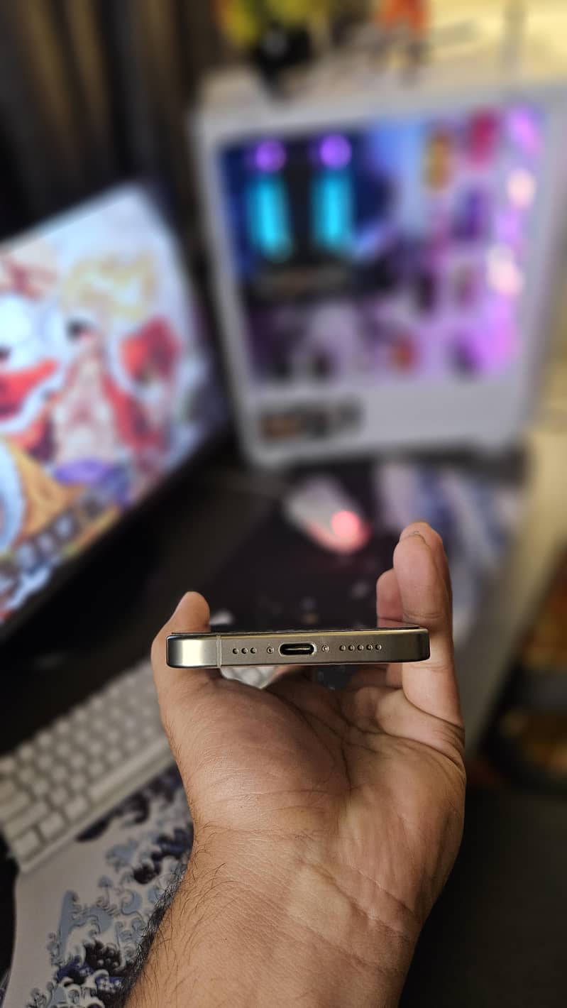 iPhone 15 Pro 3