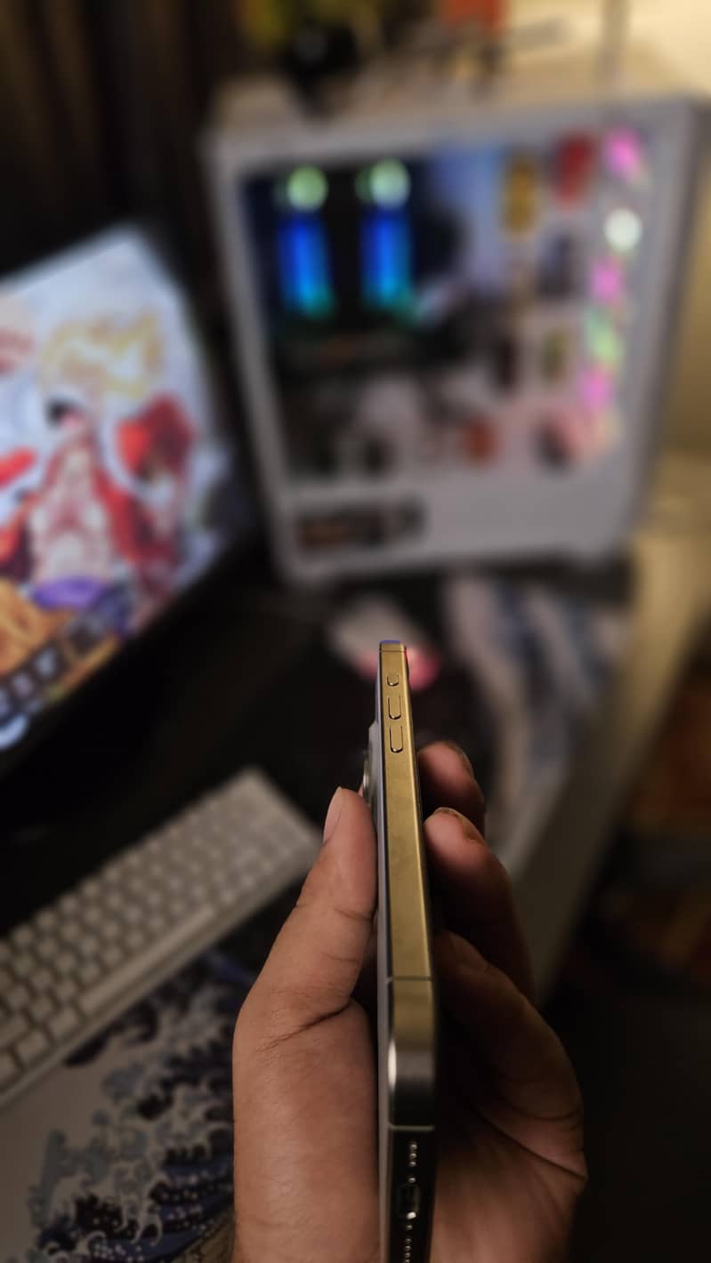 iPhone 15 Pro 5