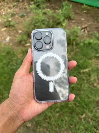Apple iPhone 16 Pro