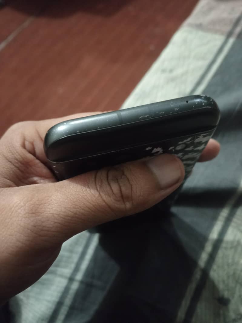 Google Pixel 8a 5