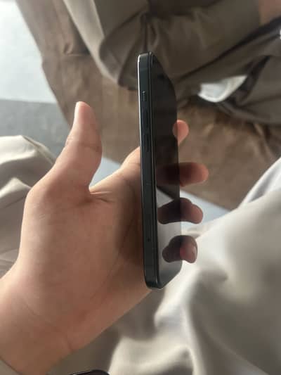 Apple iPhone 15