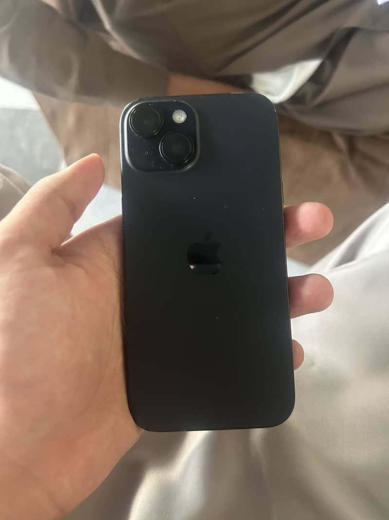 Apple iPhone 15 3