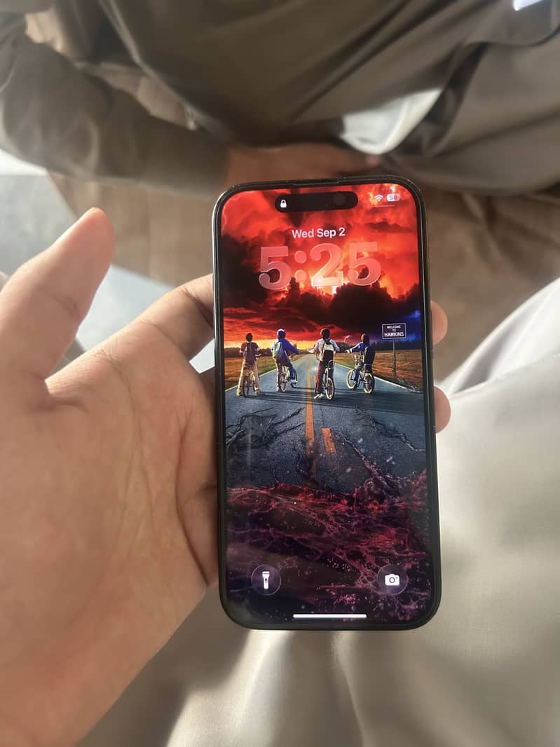 Apple iPhone 15 5
