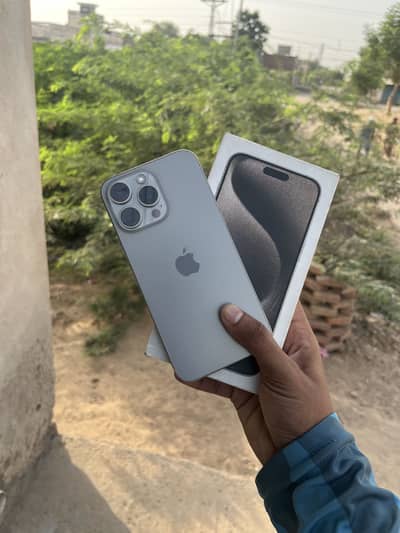 Apple iPhone 15 Pro Max (Factoryunlock)
