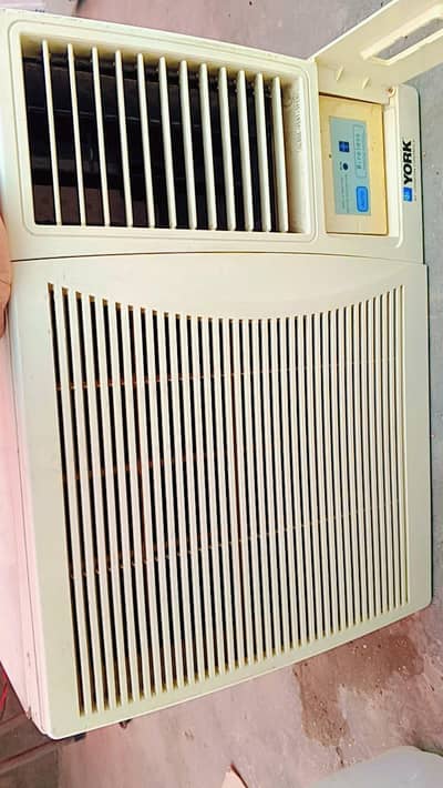 Urgent Sale: 0.75 Ton AC - Low Price & Perfect Working Condition