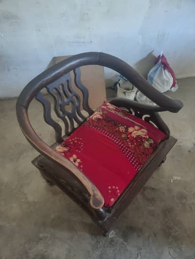 Sofa 4piece set for sale condition 10/9 urgent sale contact now