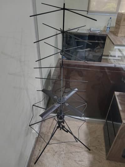 Satellite Antenna UHF - USA