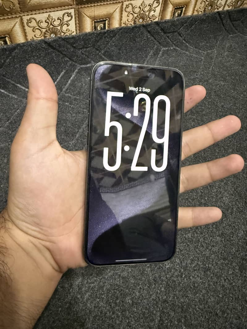 Apple iPhone 15 Pro Max 1