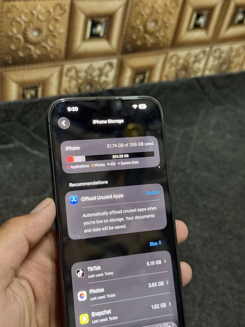 Apple iPhone 15 Pro Max 4