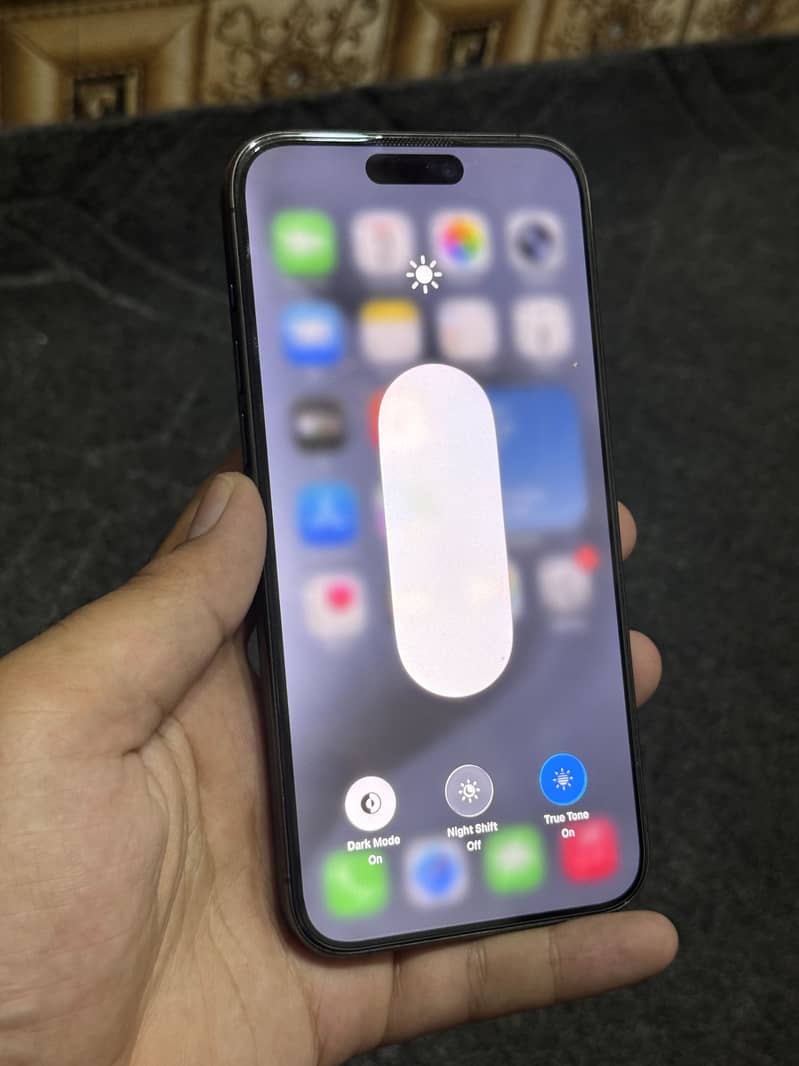 Apple iPhone 15 Pro Max 5