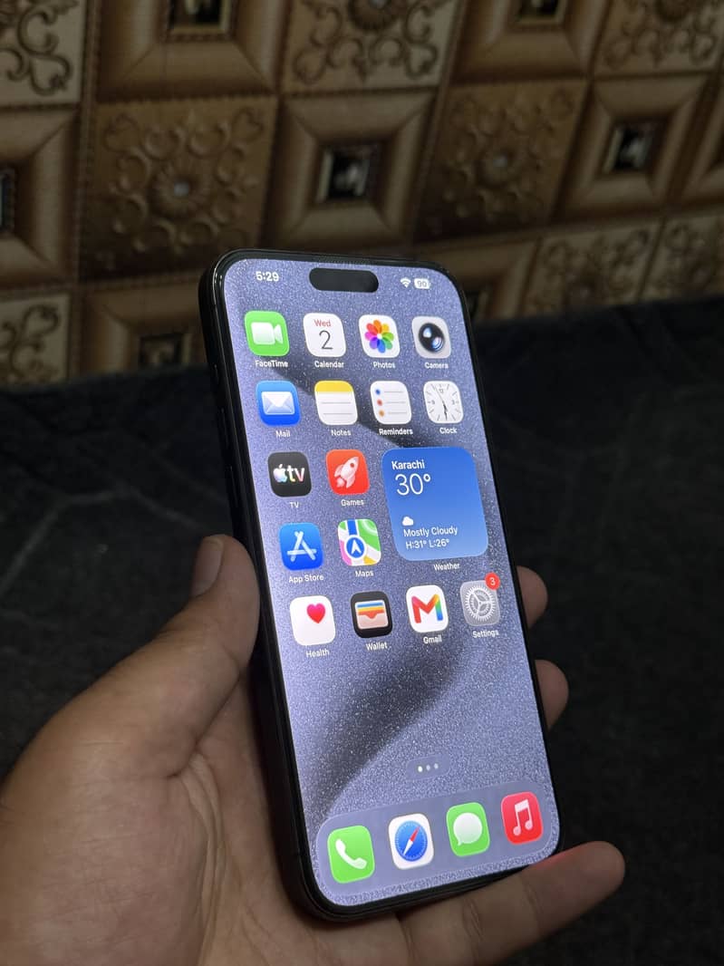 Apple iPhone 15 Pro Max 10
