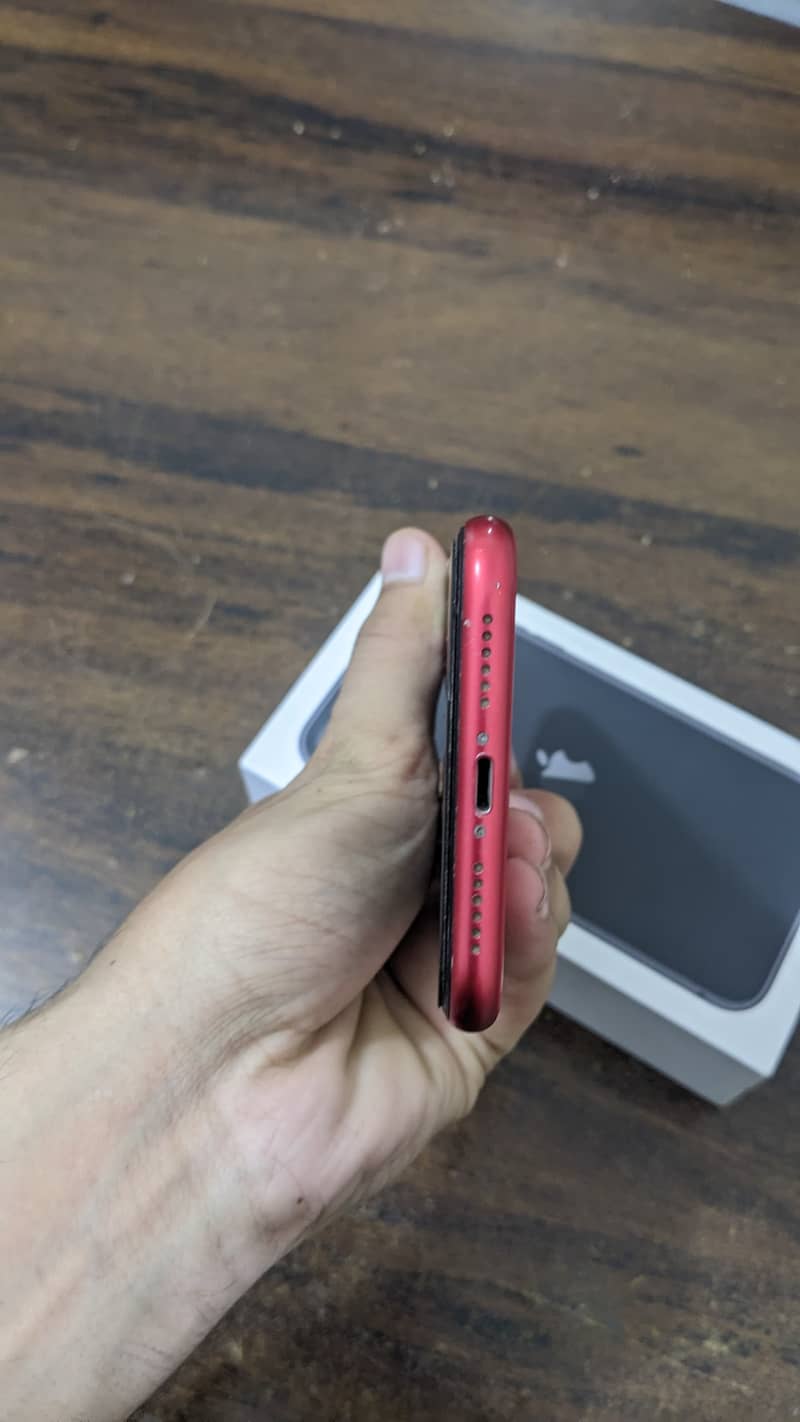 Apple iPhone 11 3