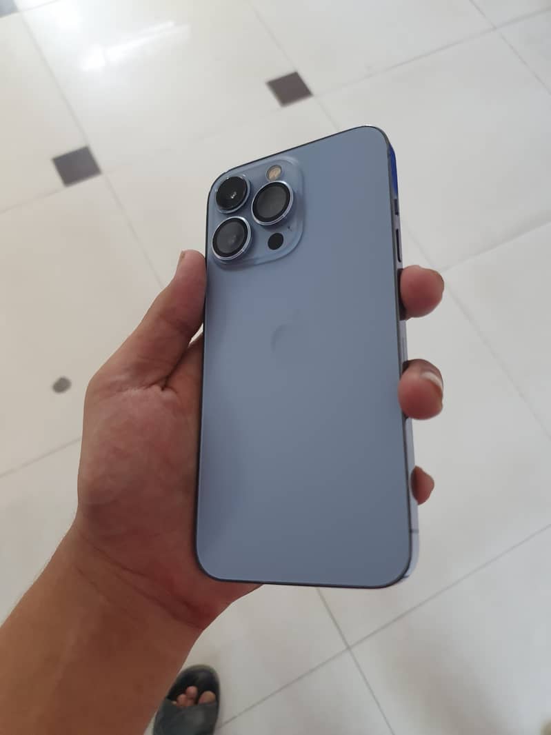Apple iPhone 13 Pro 4