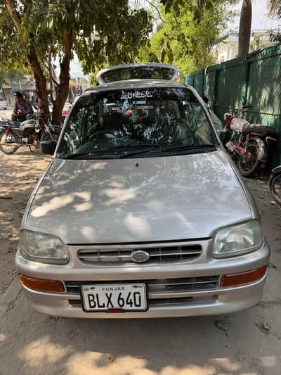 Daihatsu Cuore 2003