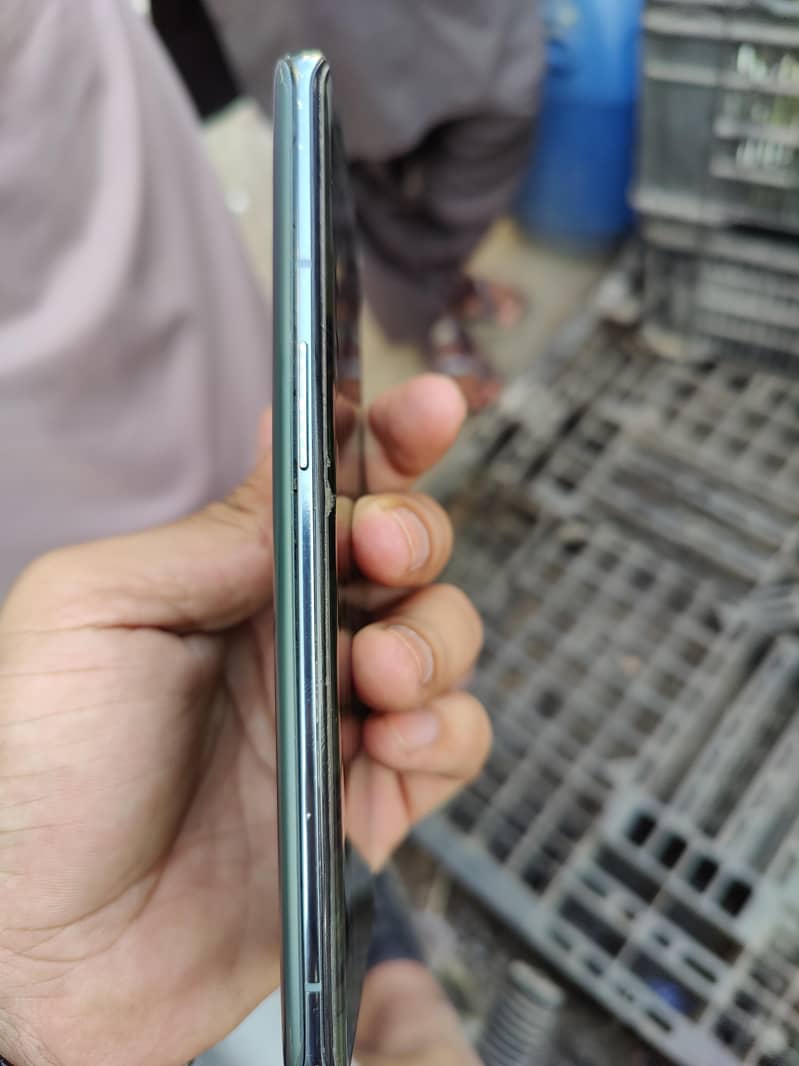 One Plus 9 Pro 4