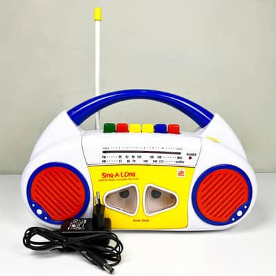 1990s Reig Musicales Kids’ Radio Sing-Along AM/FM Cassette Recorder