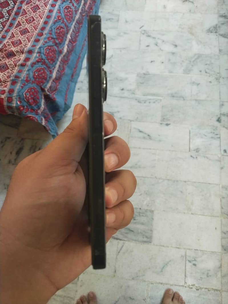 Xiaomi Redmi Note 13 Pro 1