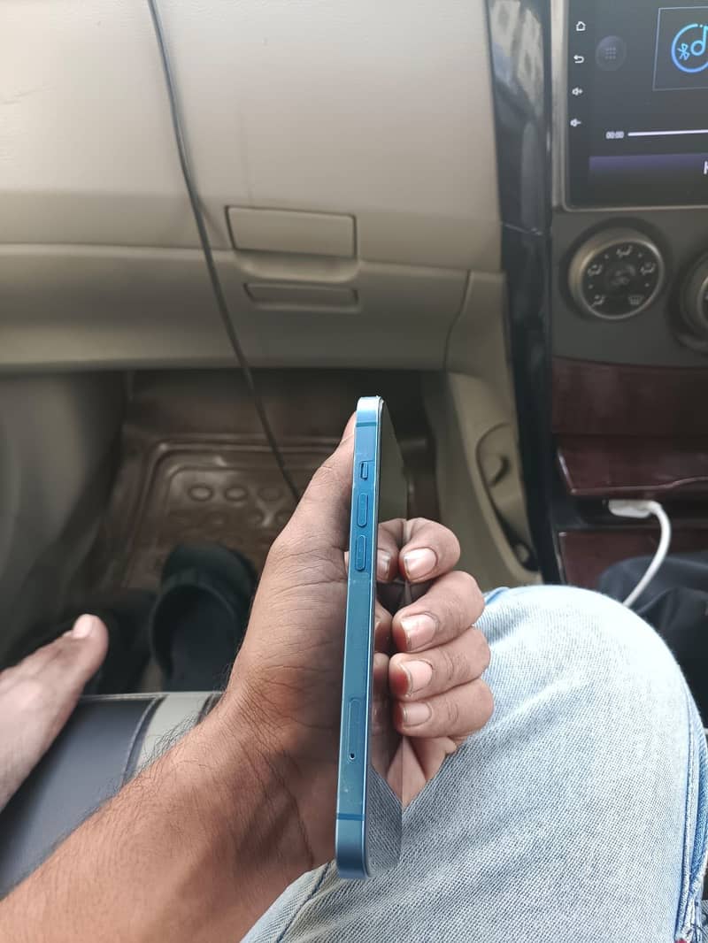 Apple iPhone 13 1