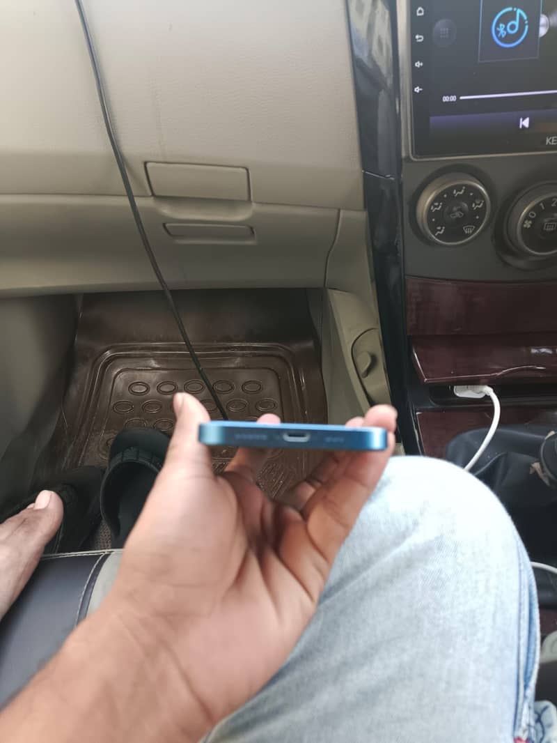Apple iPhone 13 4