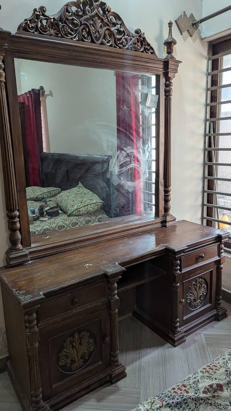 dressing table 3
