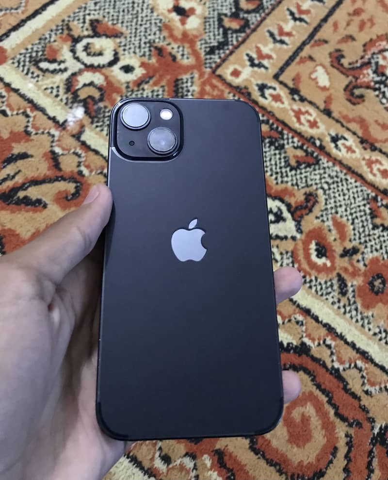 Apple iPhone 13 0