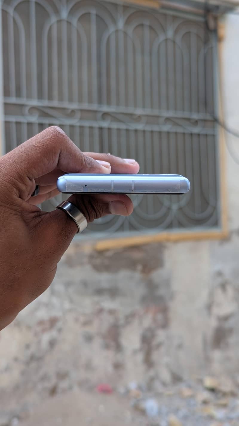 Google Pixel 7a 4