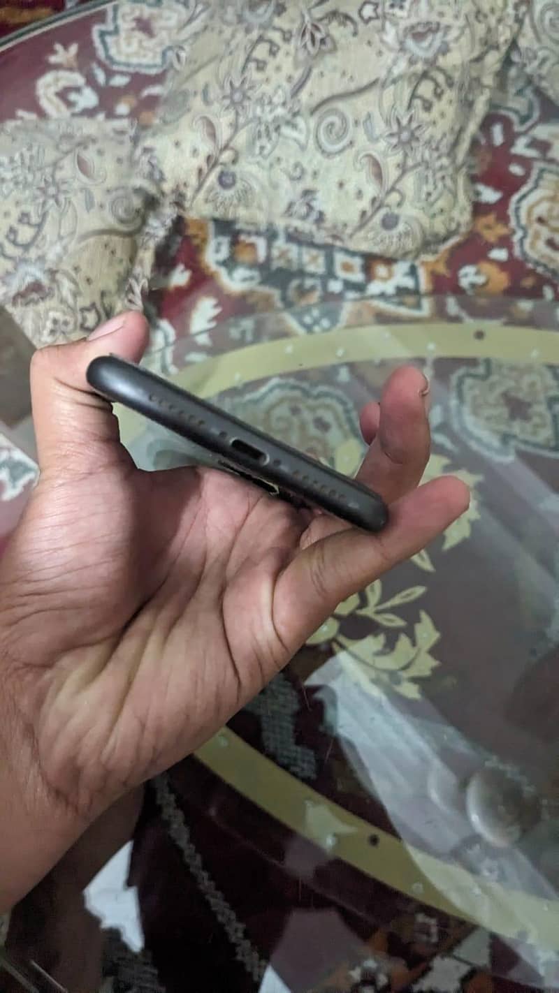 Apple iPhone 11 2
